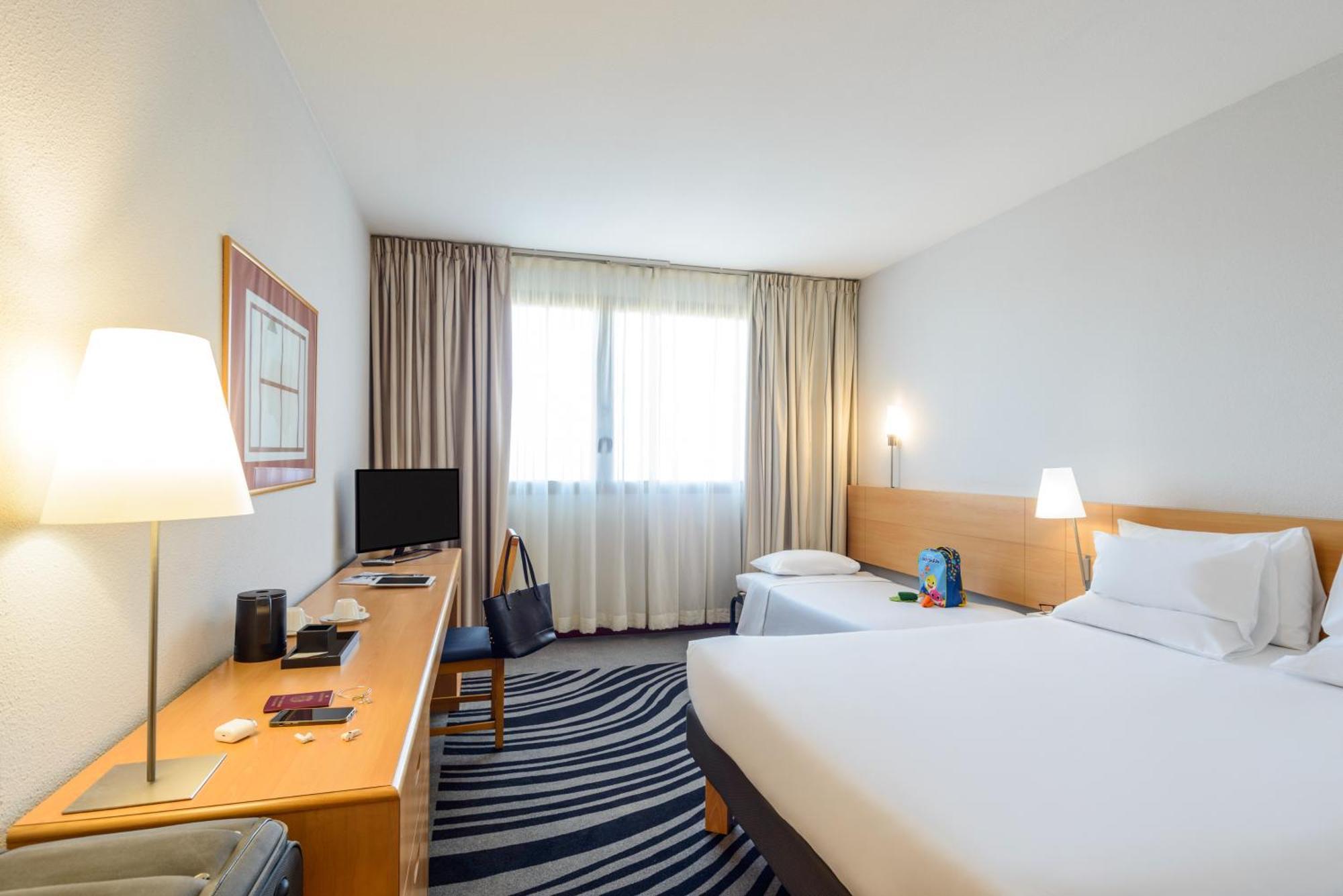 Novotel Torino Corso Giulio Cesare Exterior foto